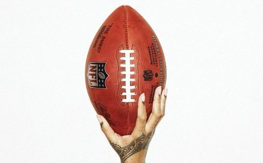NFL – Rihanna pour le concert à la mi-temps du Super Bowl 2023 (dorénavant sponsorisé par Apple Music)