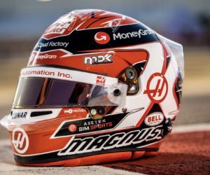 Formule 1 – Les 10 voitures et les 20 casques des pilotes de la saison 2023