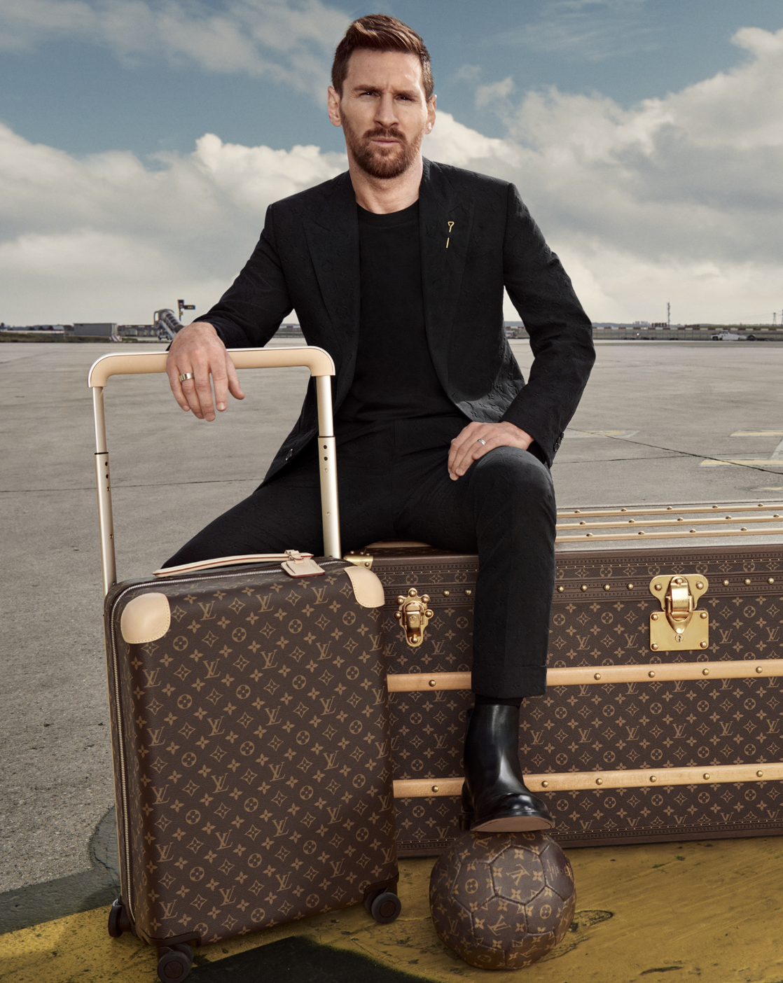 Leo Messi égérie de la collection de bagages « Horizon » de Louis Vuitton 