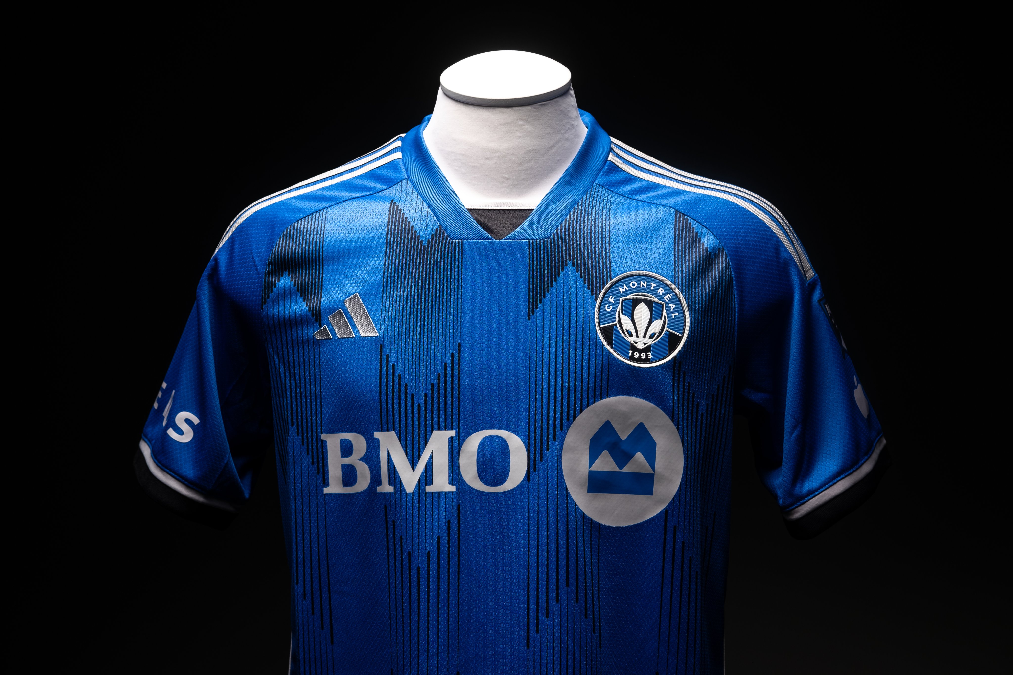 MLS - Le CF Montréal dévoile son nouveau maillot domicile 3 mois après ...