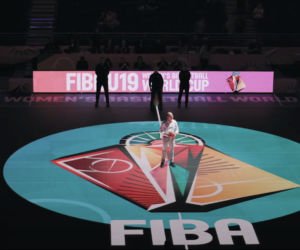 Basket – La FIBA installe un terrain en verre LED (ASB GlassFloor) lors de la Coupe du Monde féminine U19 disputée en Espagne