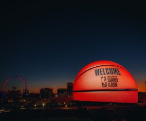 La salle « Sphere » de Las Vegas dévoile le plus grand écran LED au monde mesurant 54 000m2 et met en avant la NBA