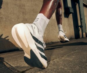 adidas dévoile une nouvelle chaussure de running vendue à 500 euros (ADIZERO Adios Pro Evo 1)