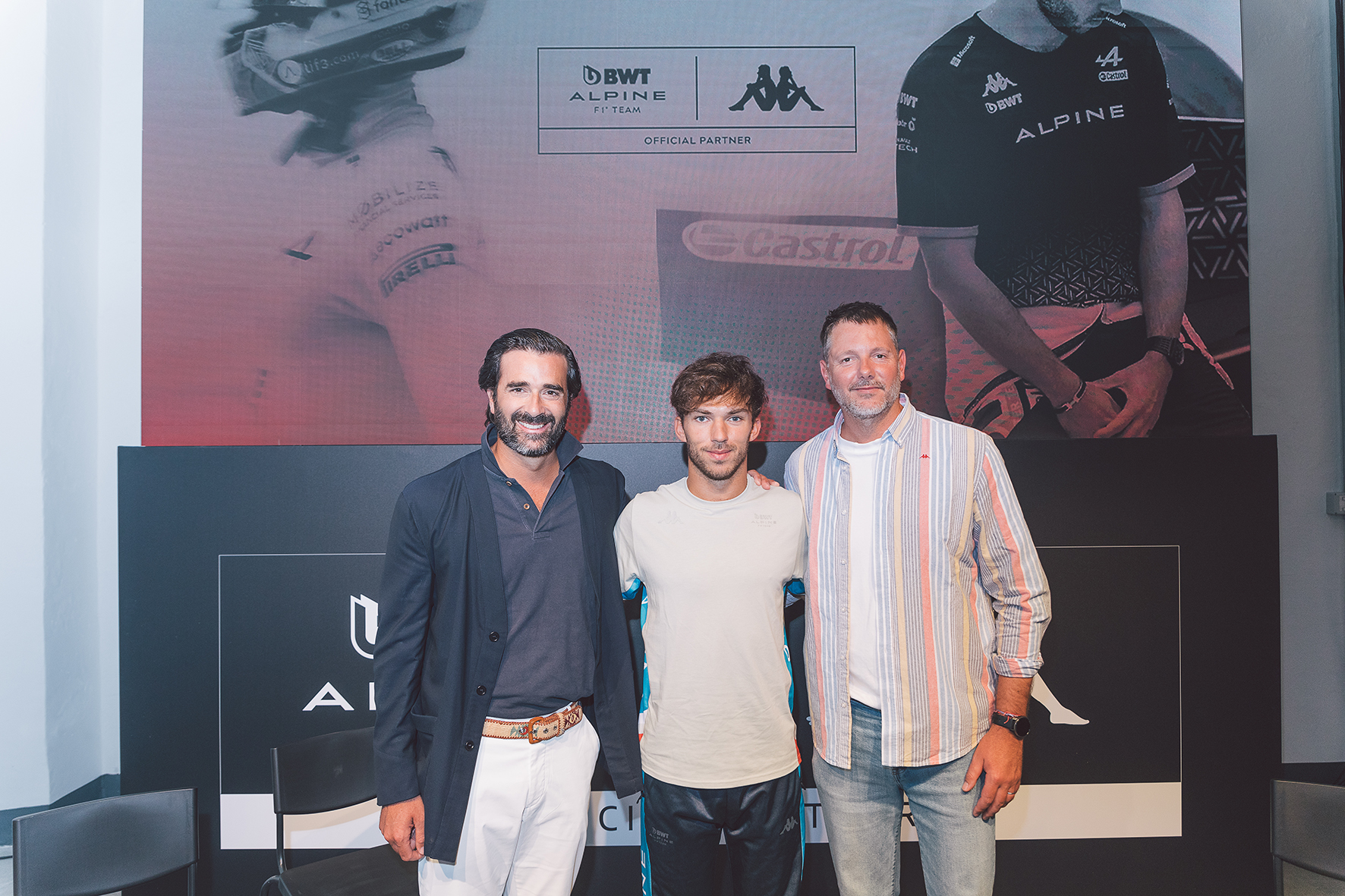 Lorenzo Boglione, vice-président du groupe italien BasicNet, Pierre Gasly, pilote Alpine F1 Team et Rémy Garnier, Country Manager Kappa France