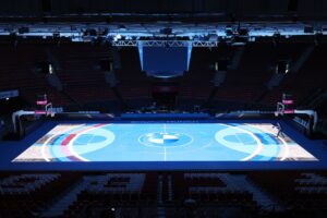 Basket – Le Bayern Munich dévoile son nouveau terrain en verre LED installé au « BMW Park »