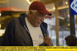 Parions Sport met en scène Gérard Darmon dans sa nouvelle campagne « Brèves de pari » signée de l’agence Rosa Paris