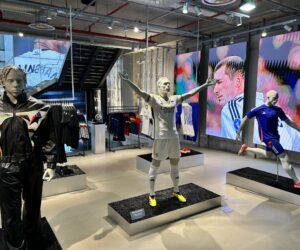 On vous fait visiter la nouvelle boutique adidas des Champs-Elysées, la plus grande d’Europe