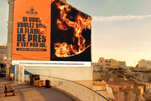 Paris 2024 – Les restaurants thaï « Pitaya » dévoilent une fausse campagne d’affichage à Marseille et surfent sur la Flamme Olympique (FOOH)