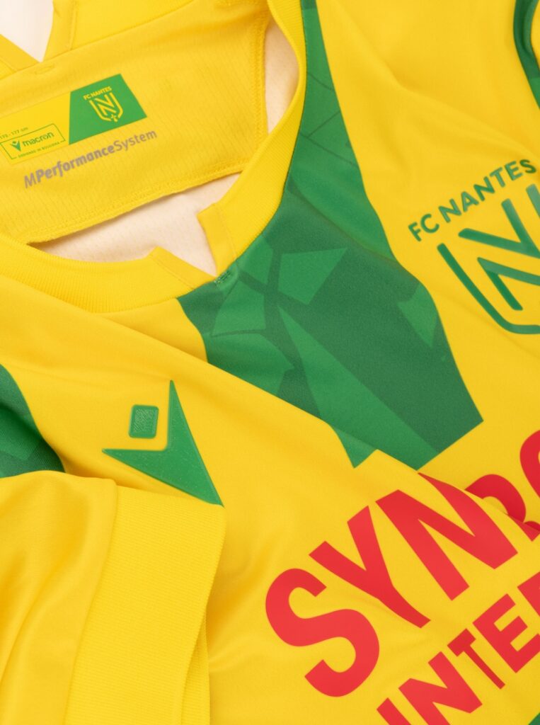 Maillot Domicile FC Nantes Enfant - Jaune - Réplique Match - Col Mao - Tissu Technique