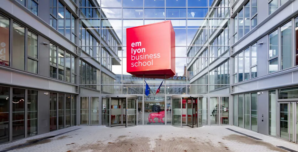 Campus emlyon Lyon - Situé dans le 7e arrondissement